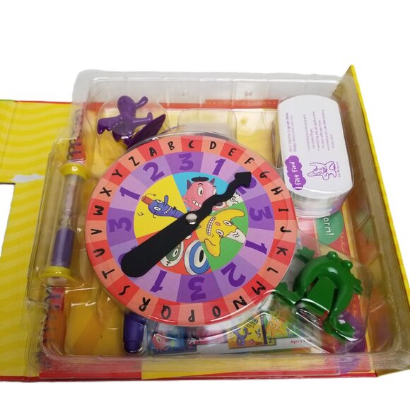 Cranium Ultimate Book of Fantastic Fun Games Complete Activity Kit NEW Open Box - Picture 2 of 14